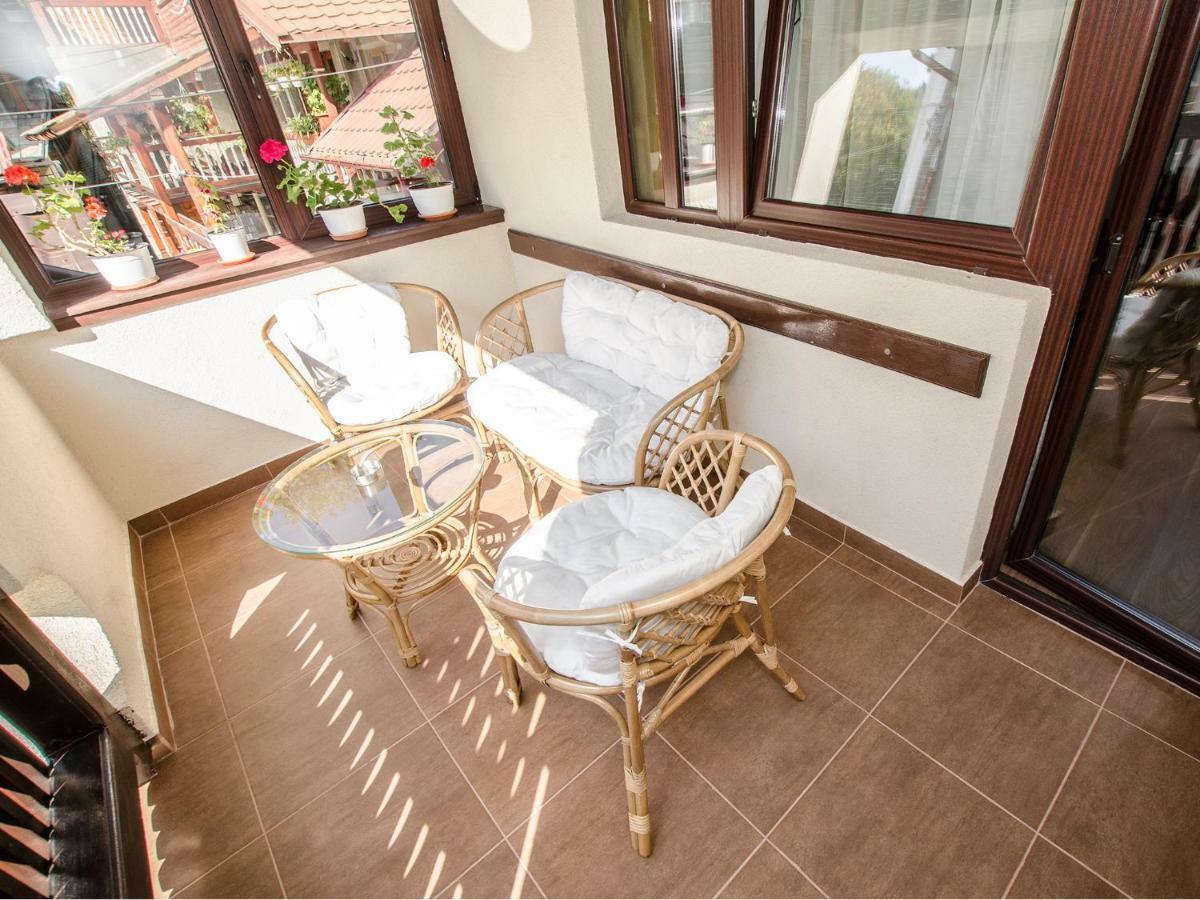 Chez Marcel Sinaia Apartment Exterior photo